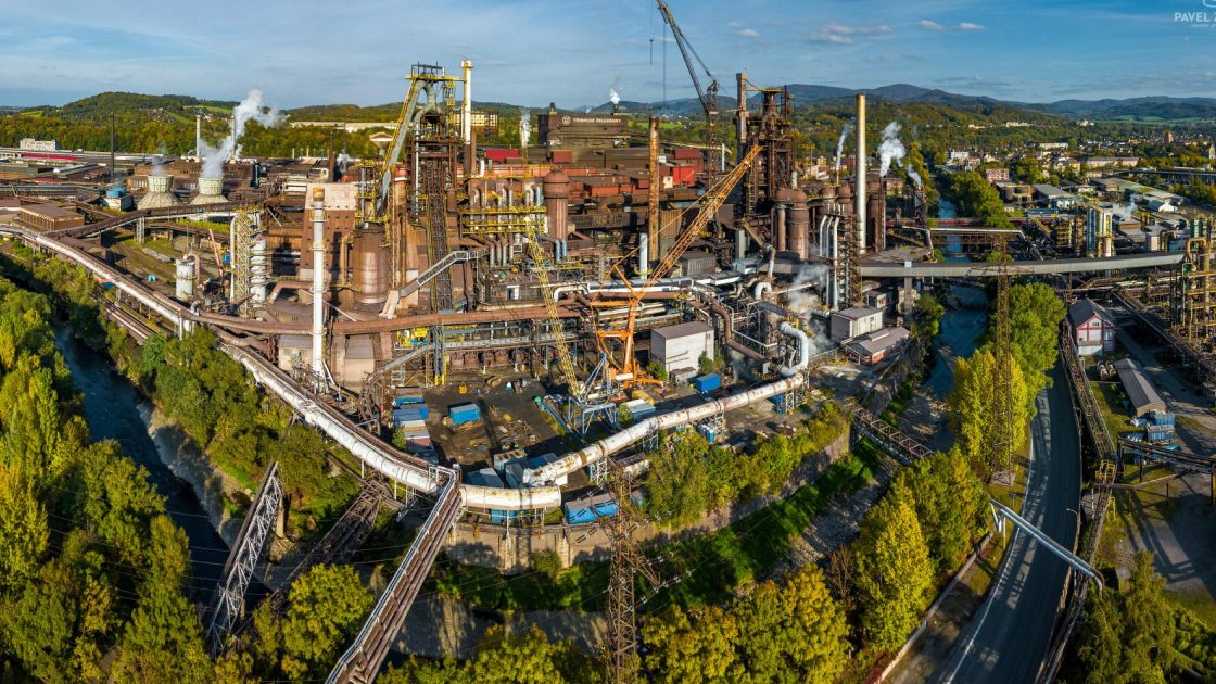 Şirket, 2030'a kadar emisyonları %55 azaltmayı planlıyor. Yeşil projelere yapılan yatırımların toplam değeri 1.7 milyar dolardan fazla olduğu tahmin ediliyor